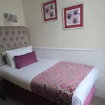 Maples House Hotel